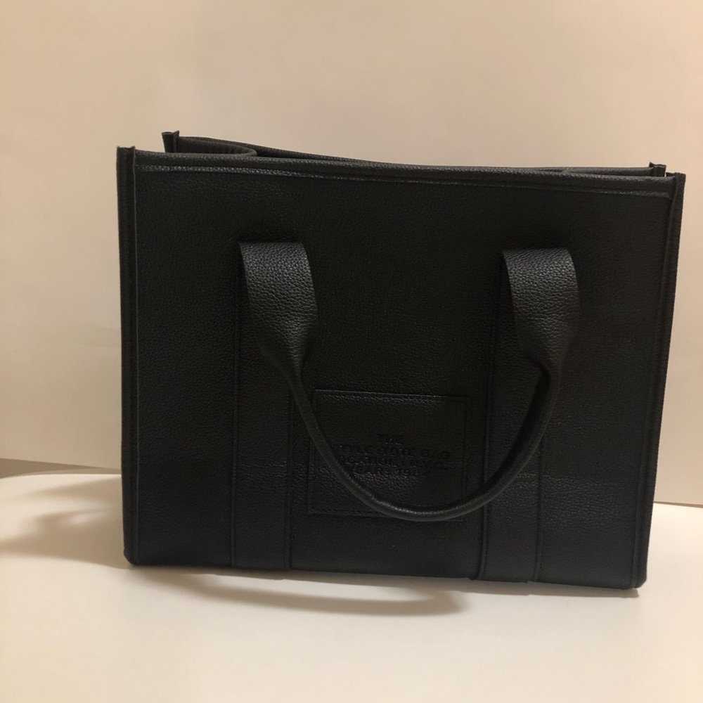 Black Medium Size Tote Crossbody Bag EUC